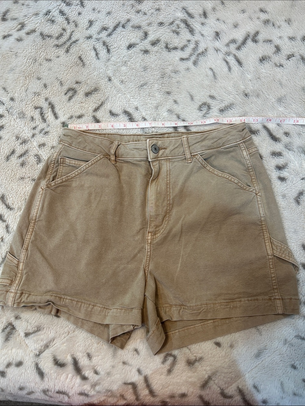 American Eagle Outfitters highest rise 90’s boyfriend shorts